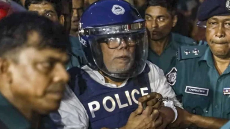 জনতার এক শাখা থেকেই ২৭ হাজার কোটি টাকা লুট করেছেন সালমান