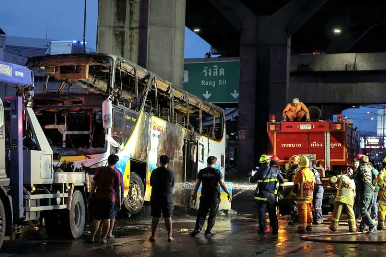 থাইল্যান্ডে বাস দুর্ঘটনা: অন্তত ২২ শিশুর মৃত্যুর আশঙ্কা