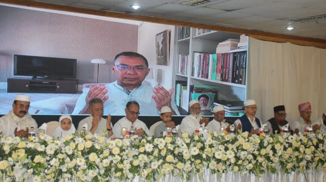 বিশ্বের সঙ্গে একই দিনে রোজা-ঈদ পালন করা যায় কি না বিবেচনার অনুরোধ তারেক রহমানের